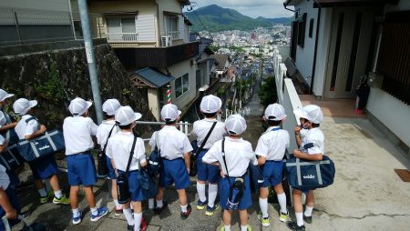 ３年 学校のまわりを探検しよう